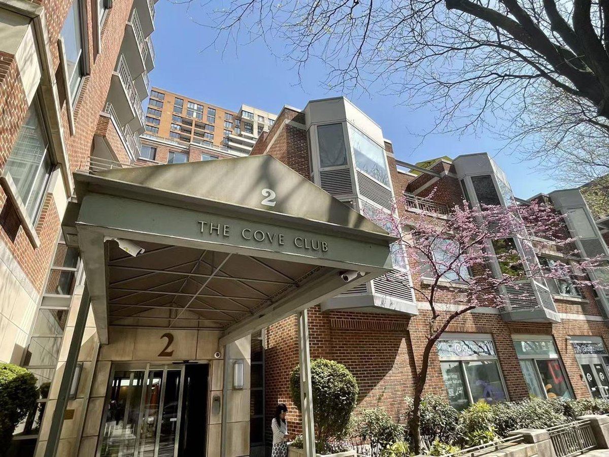 Photo for The Cove Club - 2 South End Avenue Condominium in Battery Park City, Manhattan