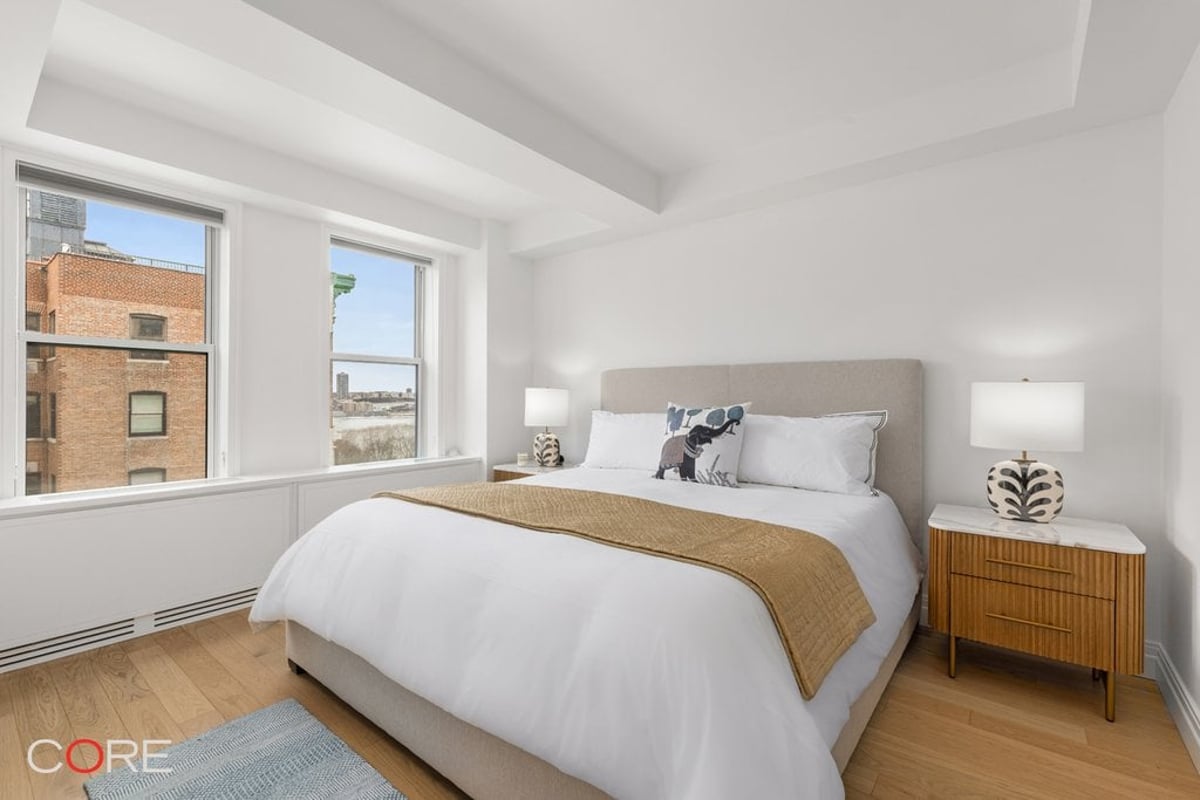 Photo for 393 West End Avenue - 393 West End Avenue Condominium in Upper West Side, Manhattan