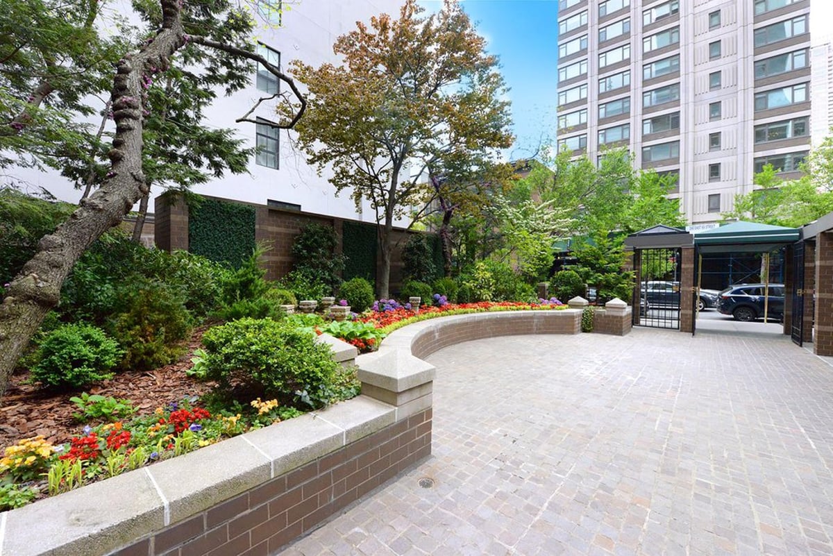 Photo for The Royale - 188 East 64th Street Condominium in Upper East Side, Manhattan