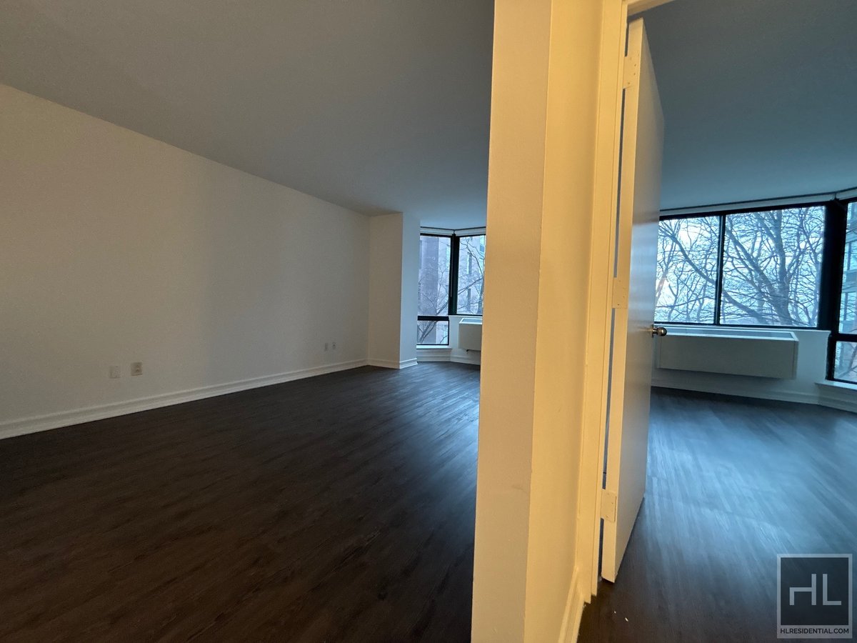 Photo for The Visionaire - 70 Little West Street Condominium in Battery Park City, Manhattan