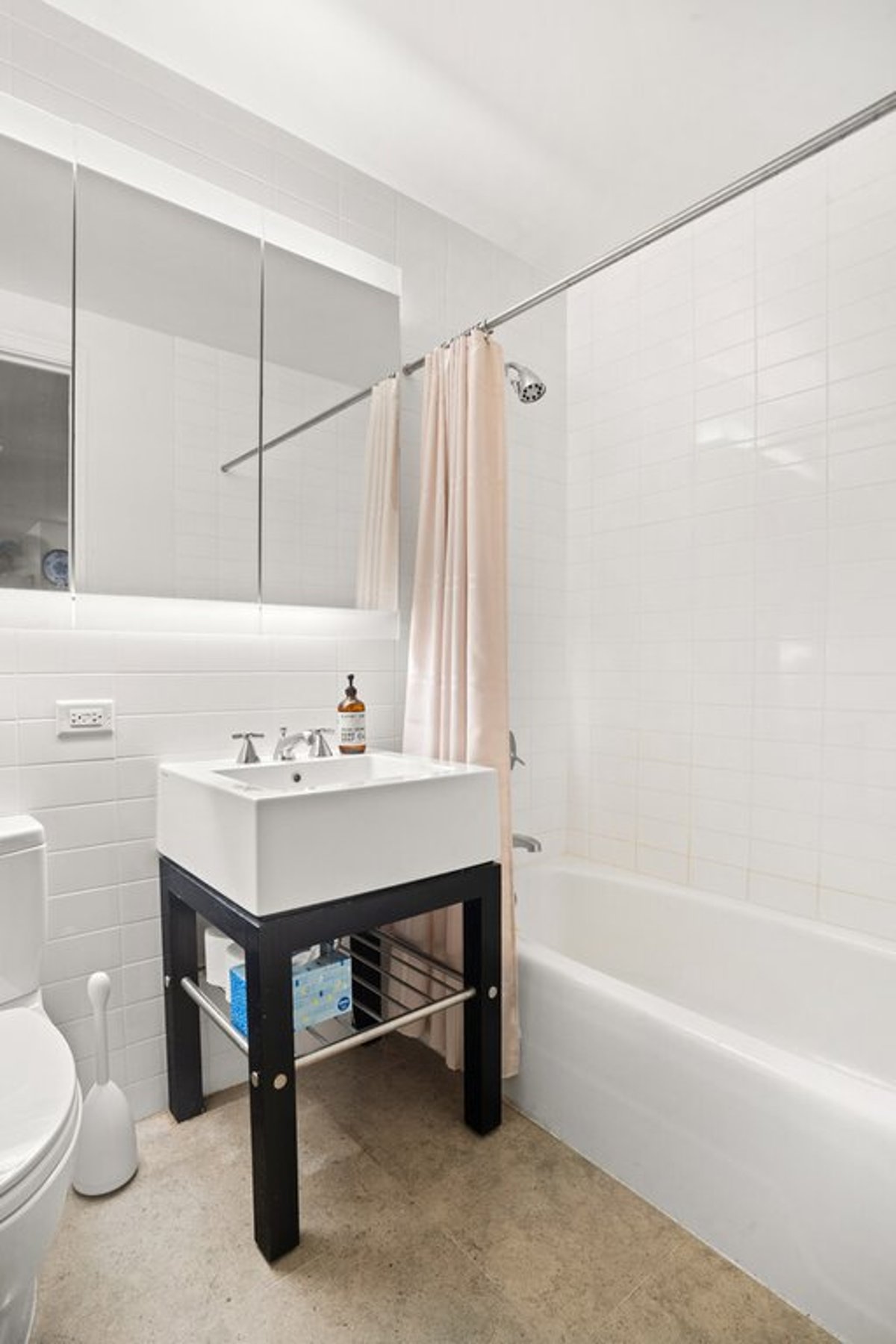 Photo for The Visionaire - 70 Little West Street Condominium in Battery Park City, Manhattan