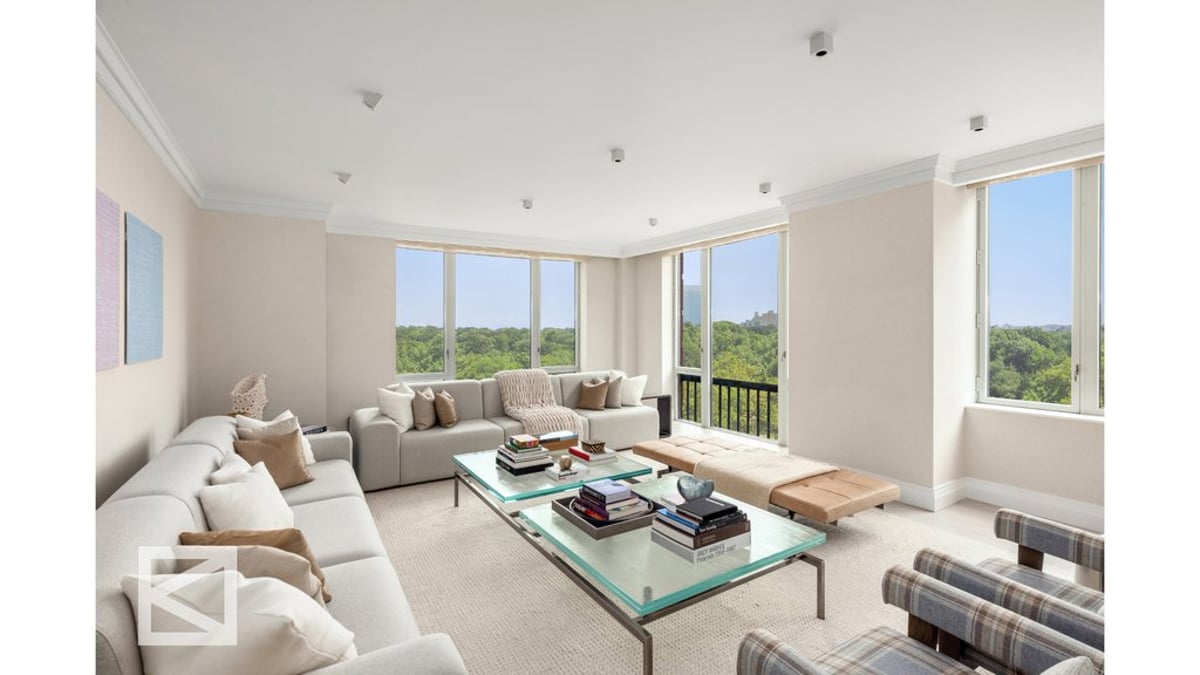 Photo for 90 EAST END AVENUE - 90 East End Avenue Condominium in Upper East Side, Manhattan