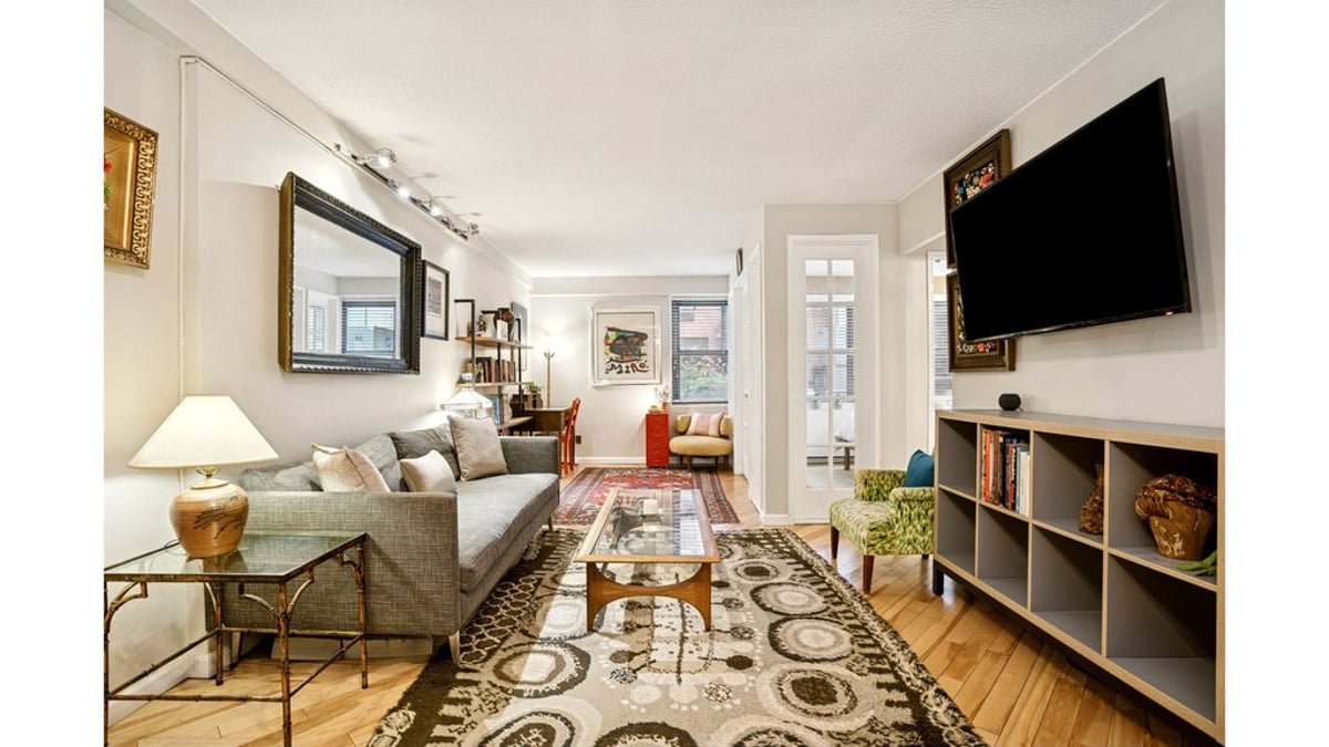 Photo for Murray Hill House - 132 East 35th Street Cooperative in Murray Hill, Manhattan