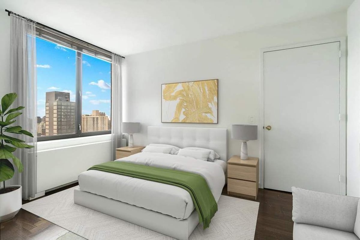 Photo for The Oxford - 422 East 72nd Street Condominium in Upper East Side, Manhattan