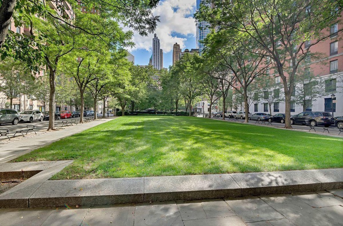 Photo for 225 Rector Place - 225 Rector Place Condominium in Battery Park City, Manhattan