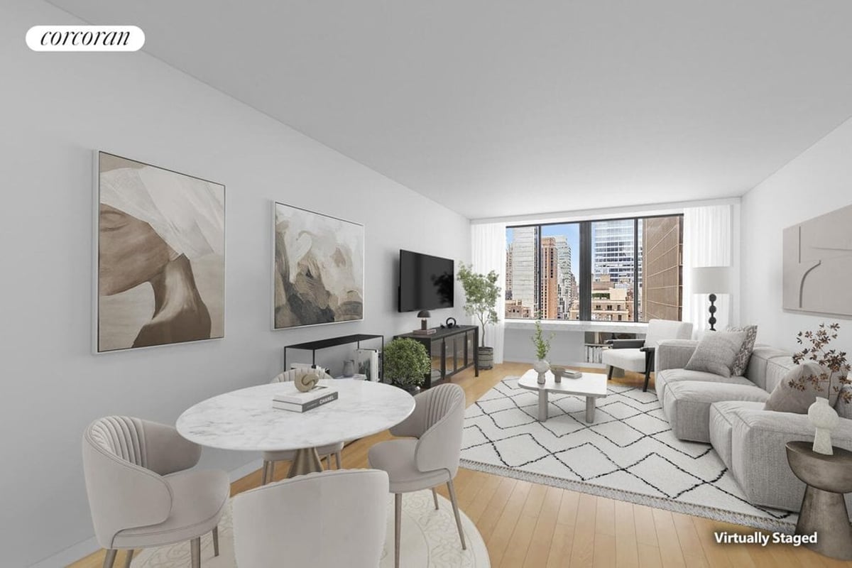 Photo for 445 5th Avenue - 445 5th Avenue Condominium in Murray Hill, Manhattan