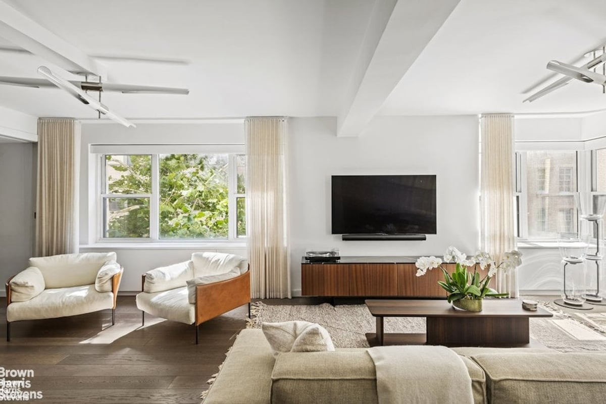 Photo for 1025 5th Avenue - 1025 Fifth Avenue Cooperative in Upper East Side, Manhattan