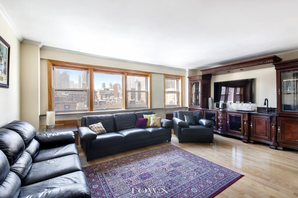 Photo for Hardenbrook House - 404 East 66th Street Condominium in Upper East Side, Manhattan