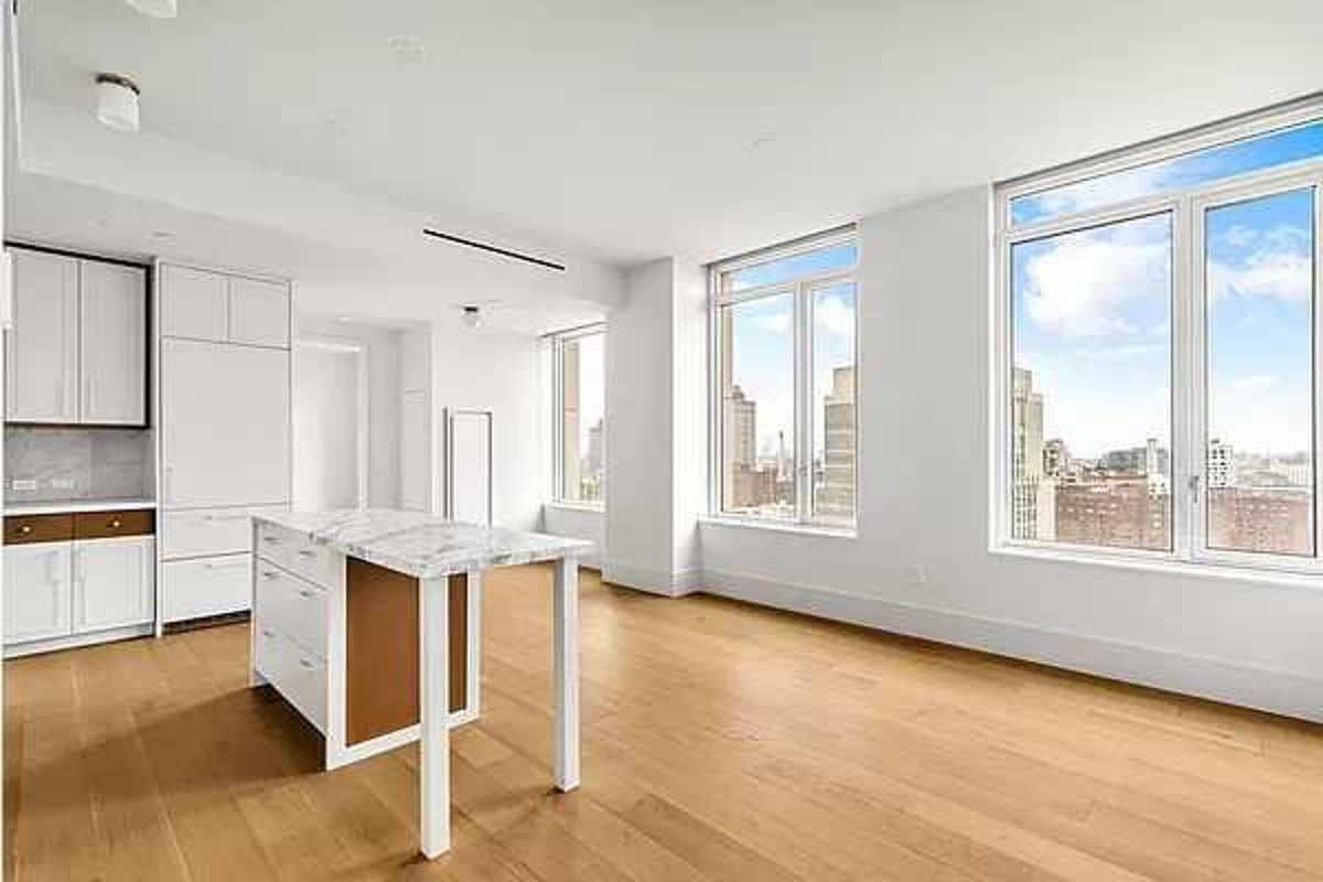 Photo for One Clinton - 1 Clinton Street Condominium in Brooklyn Heights, Brooklyn