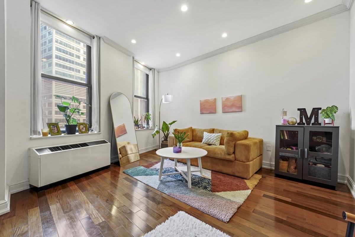 Photo for Cocoa Exchange - 1 Wall Street Court Condominium in Financial District, Manhattan