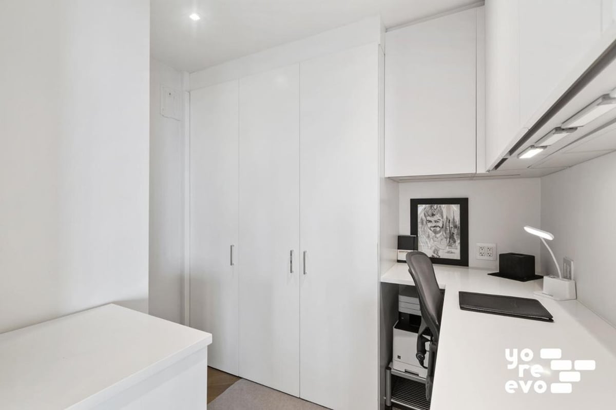 Photo for Metropolitan Tower - 146 West 57th Street Condominium in Midtown, Manhattan