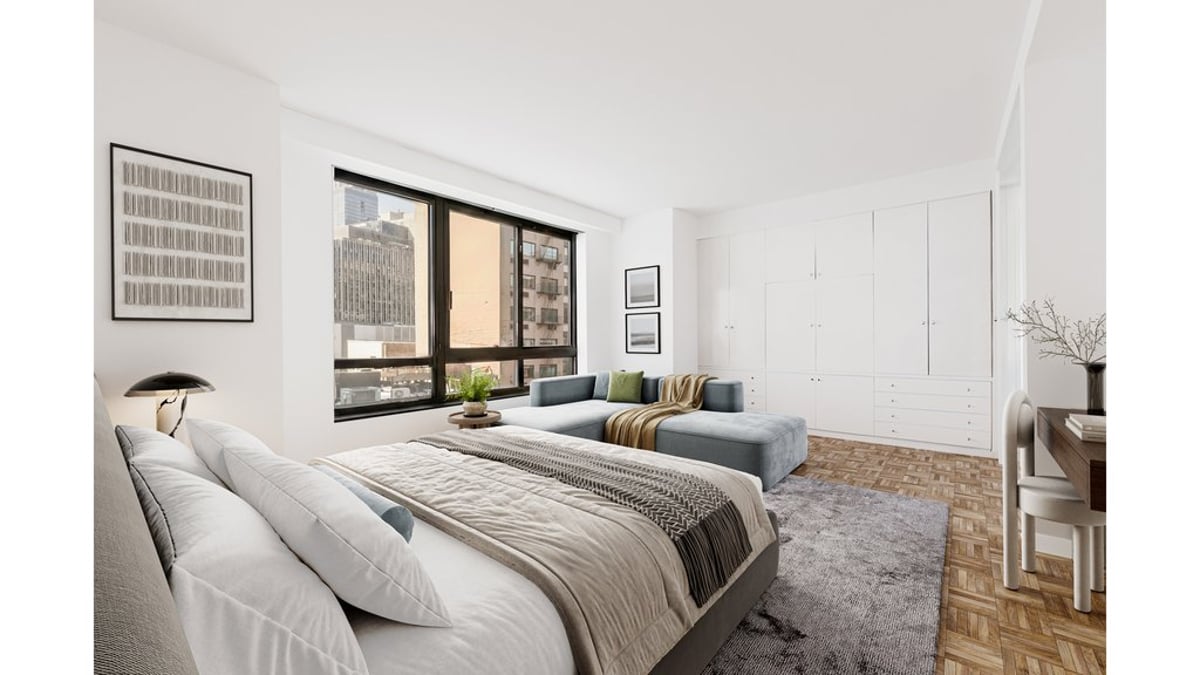 Photo for 100 United Nations Plaza - 100  United Nations Plaza Condominium in Midtown East, Manhattan