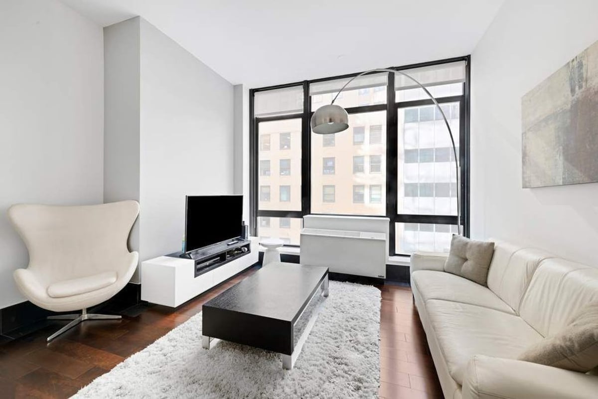 Photo for Setai Wall Street - 40 Broad Street Condominium in Financial District, Manhattan