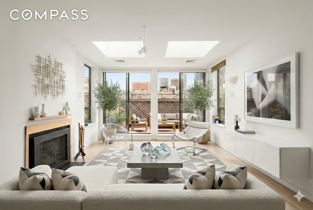 Photo for Astor Court - 2420 Broadway Cooperative in Upper East Side, Manhattan