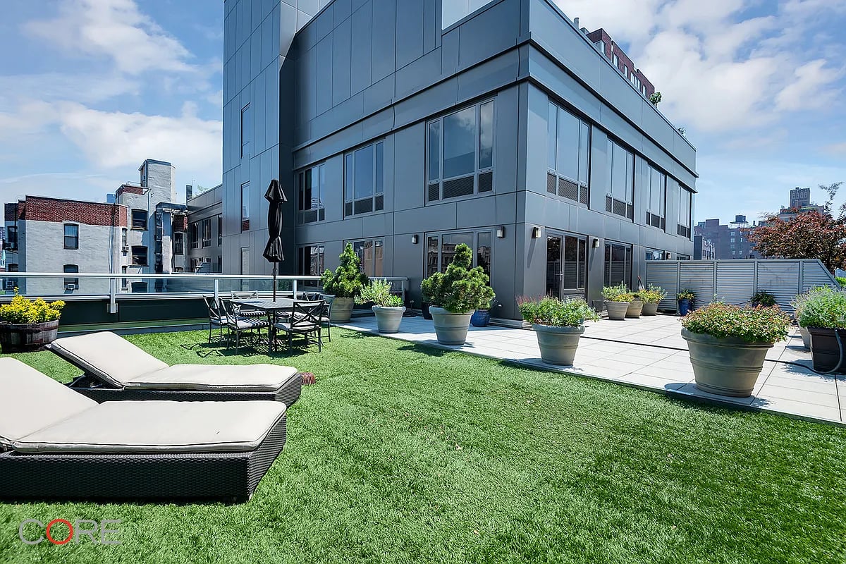 Photo for 305W16 - 305 West 16th Street Condominium in Chelsea, Manhattan