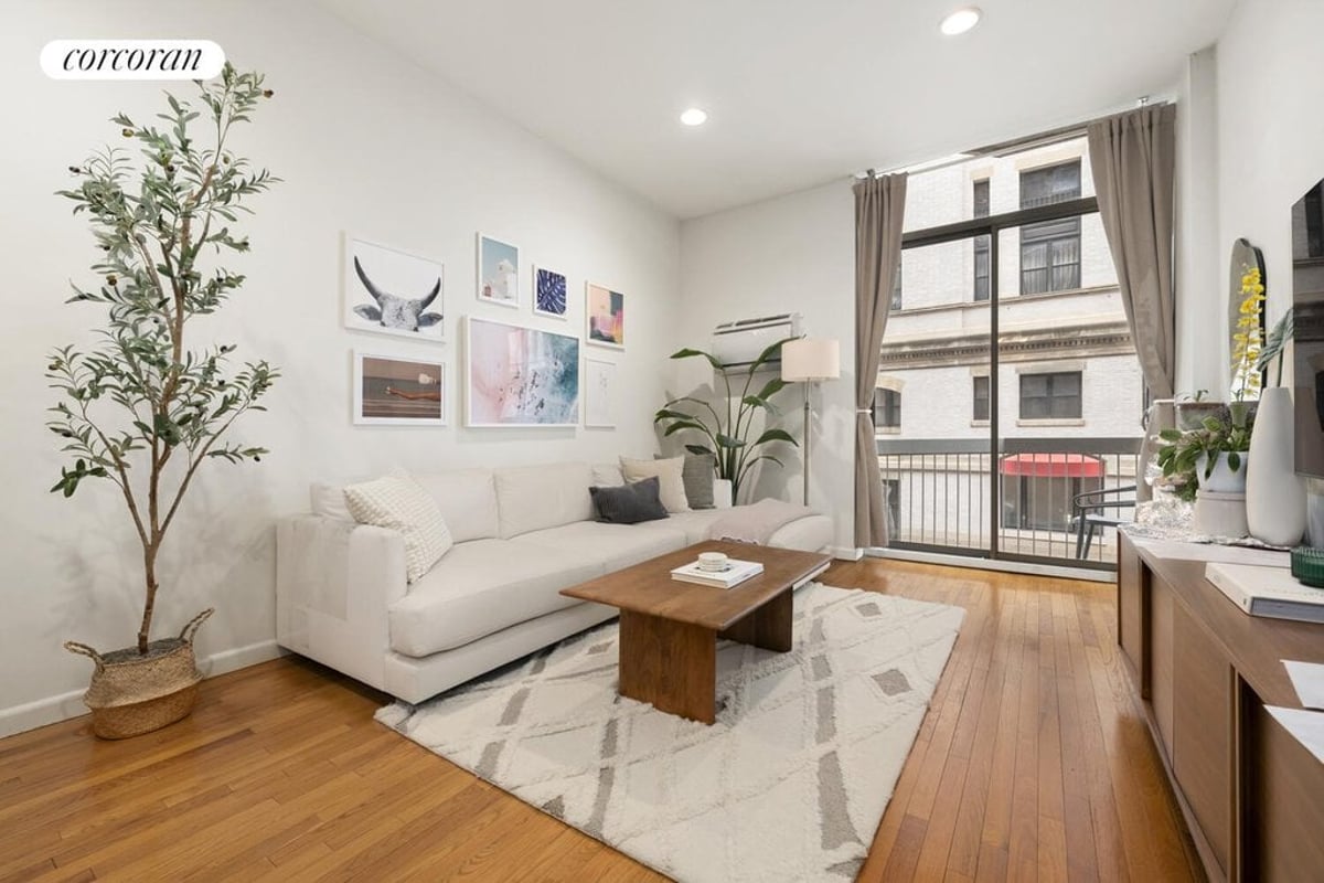 Photo for 184 Thompson Street - 184 Thompson Street Condominium in Greenwich Village, Manhattan