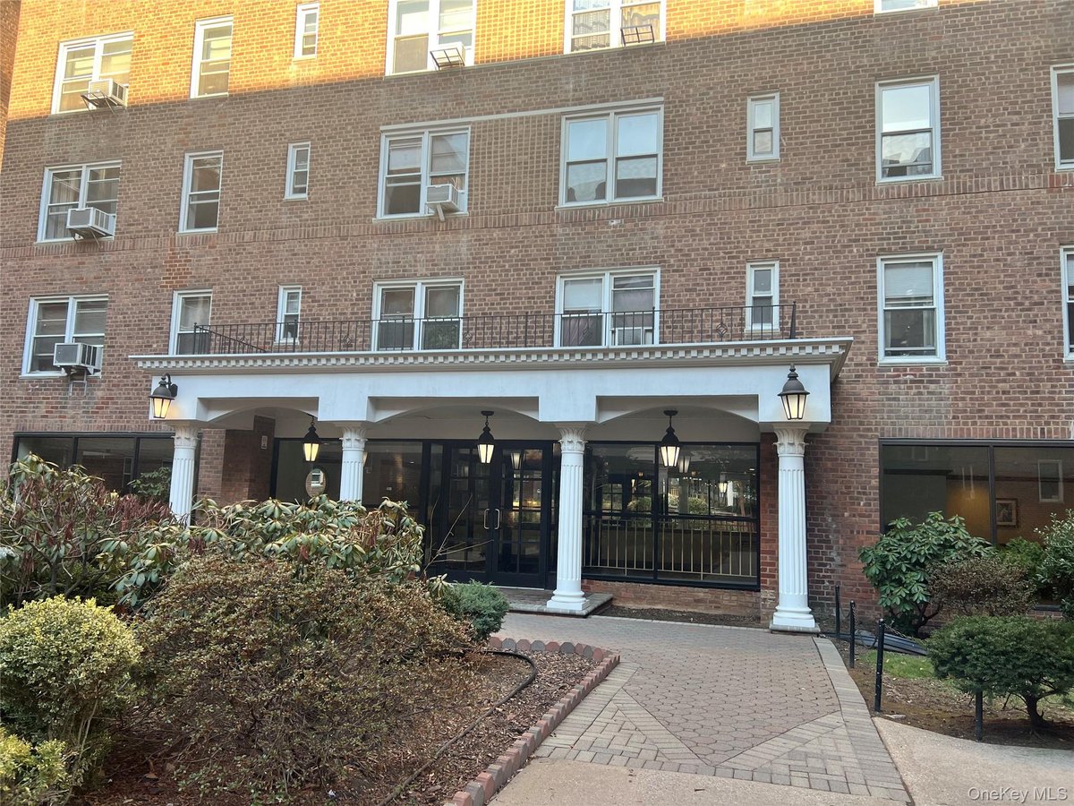 Photo for 63-61 YELLOWSTONE BLVD - 63-61 Yellowstone Blvd Cooperative in Flushing, Queens