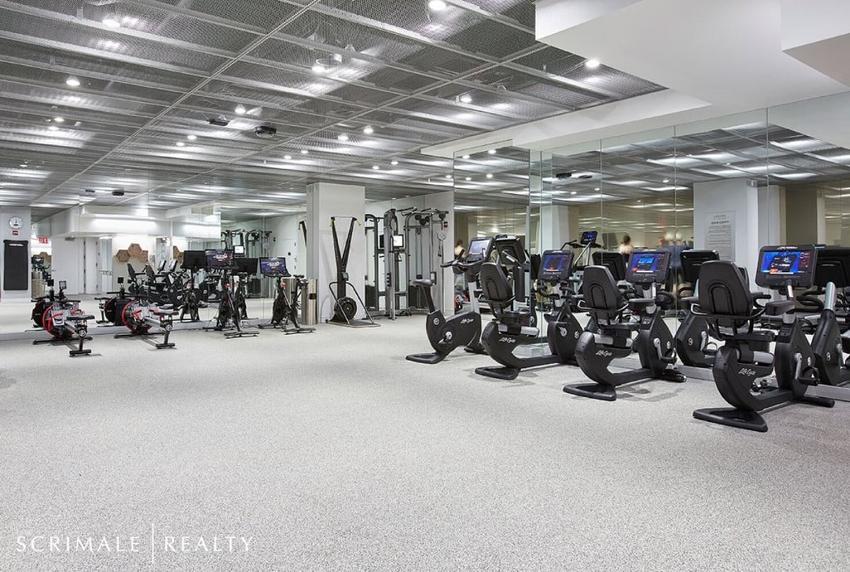 Photo for Manhattan House - 200 East 66th Street Condominium in Upper East Side, Manhattan