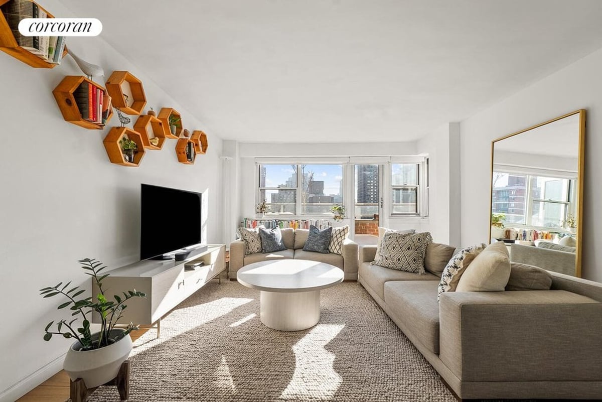 Photo for The Gemstone - 235 West End Avenue Condominium in Upper West Side, Manhattan