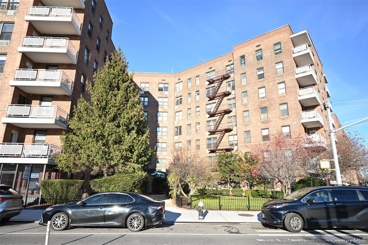 Photo for 100-25 QUEENS BOULEVARD - 100-25 Queens Boulevard Condominium in Forest Hills, Queens