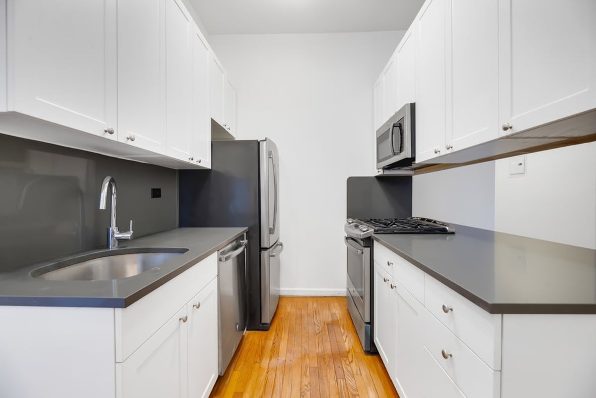 Photo for 121 Madison Avenue - 121 Madison Avenue Rental Building in NoMad, Manhattan