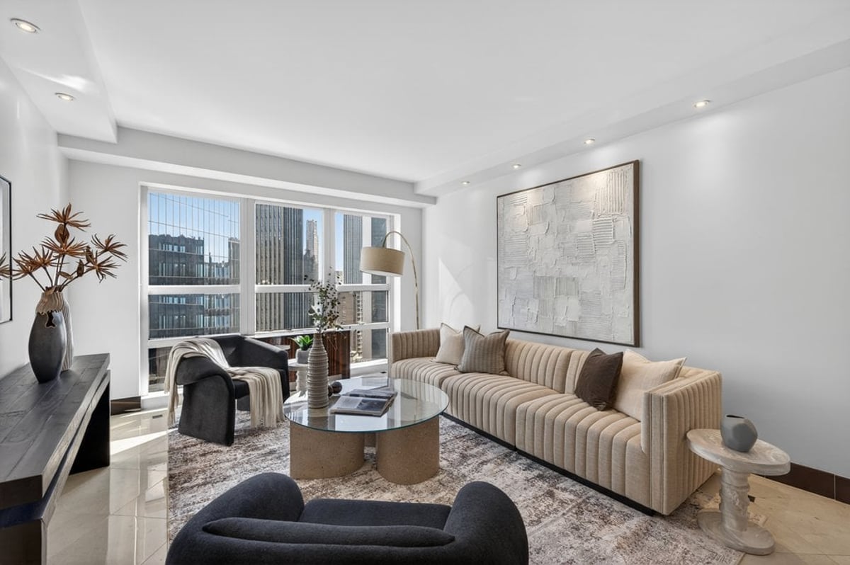 Photo for Metropolitan Tower - 146 West 57th Street Condominium in Midtown, Manhattan