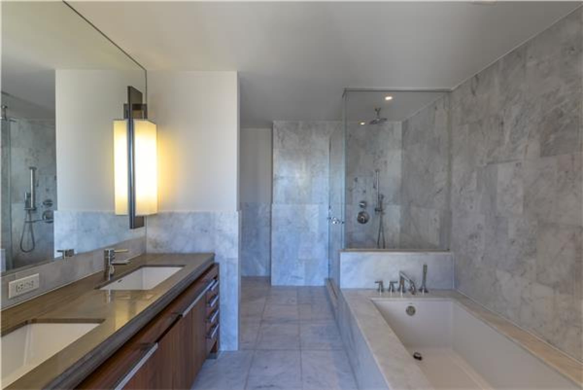 Photo for The Residences at 400 Fifth Avenue - 400 Fifth Avenue Condominium in Murray Hill, Manhattan