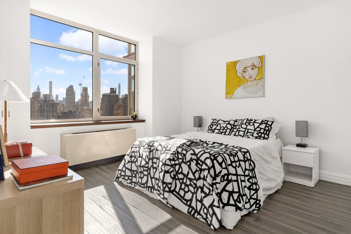 Photo for 1760 Second Avenue - 1760 Second Avenue Condominium in Upper East Side, Manhattan