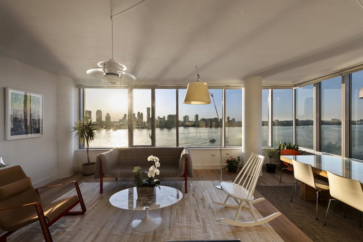 Photo for Riverhouse, One Rockefeller Park - 2 River Terrace Condominium in Battery Park City, Manhattan