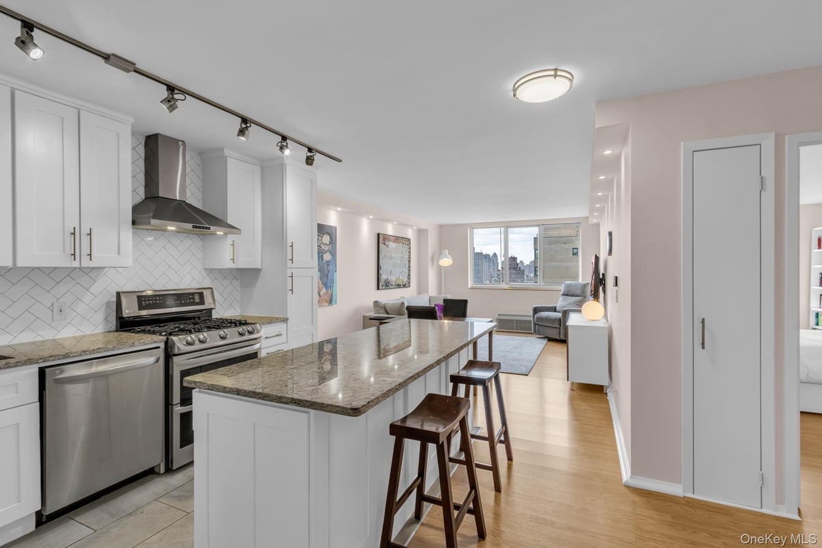 Photo for Mill Rock Plaza - 345 East 93rd Street Cooperative in Upper East Side, Manhattan