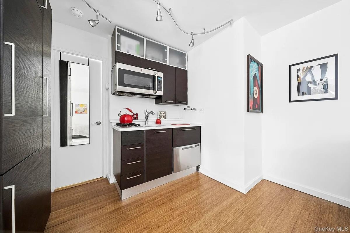 Photo for 233 East 69th Street - 233 East 69th Street Condominium in Upper East Side, Manhattan