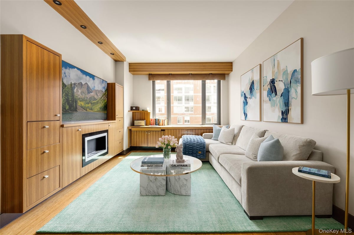 Photo for 305W16 - 305 West 16th Street Condominium in Chelsea, Manhattan