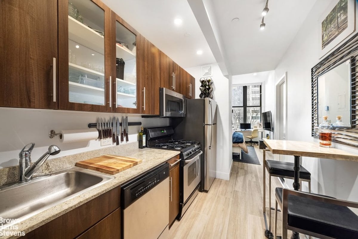 Photo for Cocoa Exchange - 1 Wall Street Court Condominium in Financial District, Manhattan