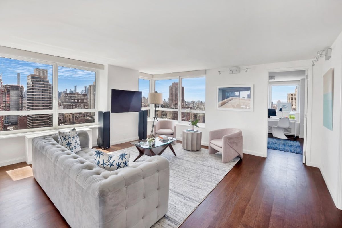 Photo for Carnegie Park Condominium - 200 East 94th Street Condominium in Upper East Side, Manhattan