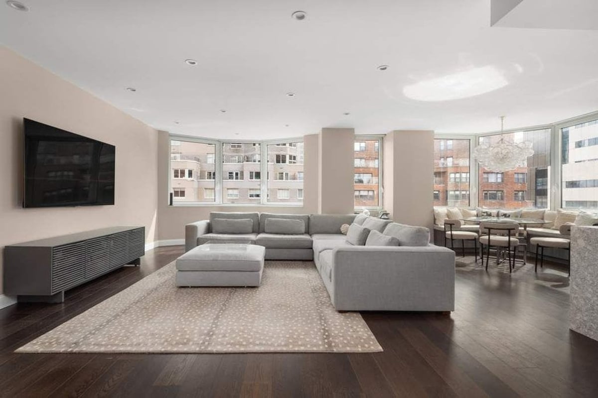 Photo for The Empire Condominium - 188 East 78th Street Condominium in Upper East Side, Manhattan