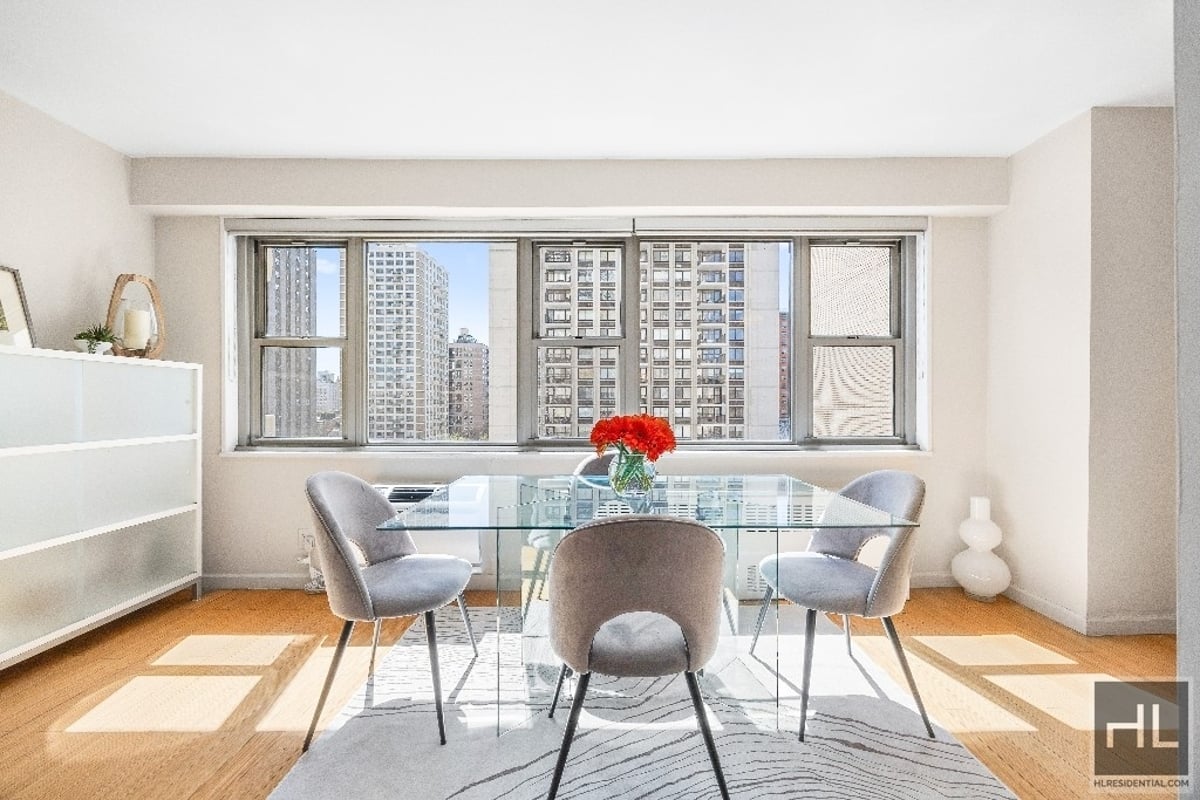 Photo for 100 West - 100 West 93rd Street Condominium in Upper West Side, Manhattan