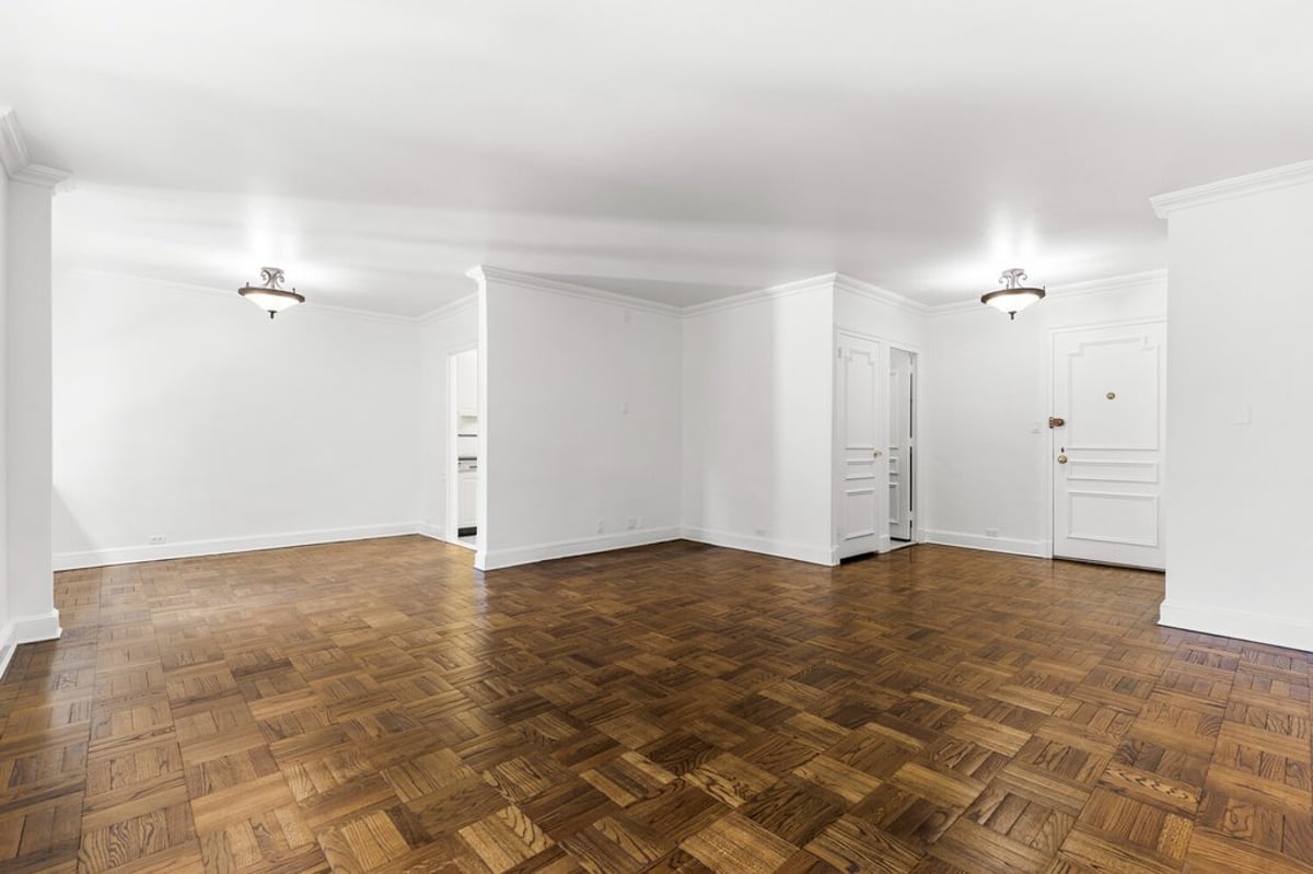Photo for 650 PARK AVENUE - 650 Park Avenue Cooperative in Upper East Side, Manhattan
