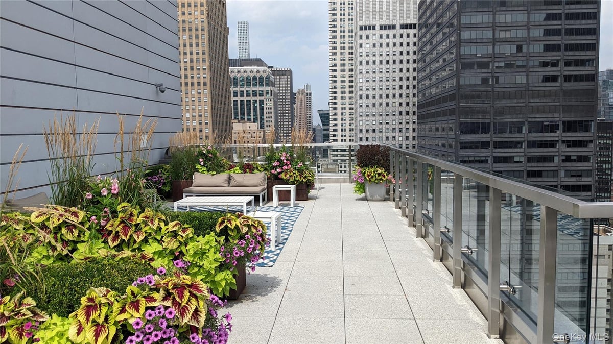 Photo for 325 Lexington Avenue - 325 Lexington Avenue Condominium in Murray Hill, Manhattan