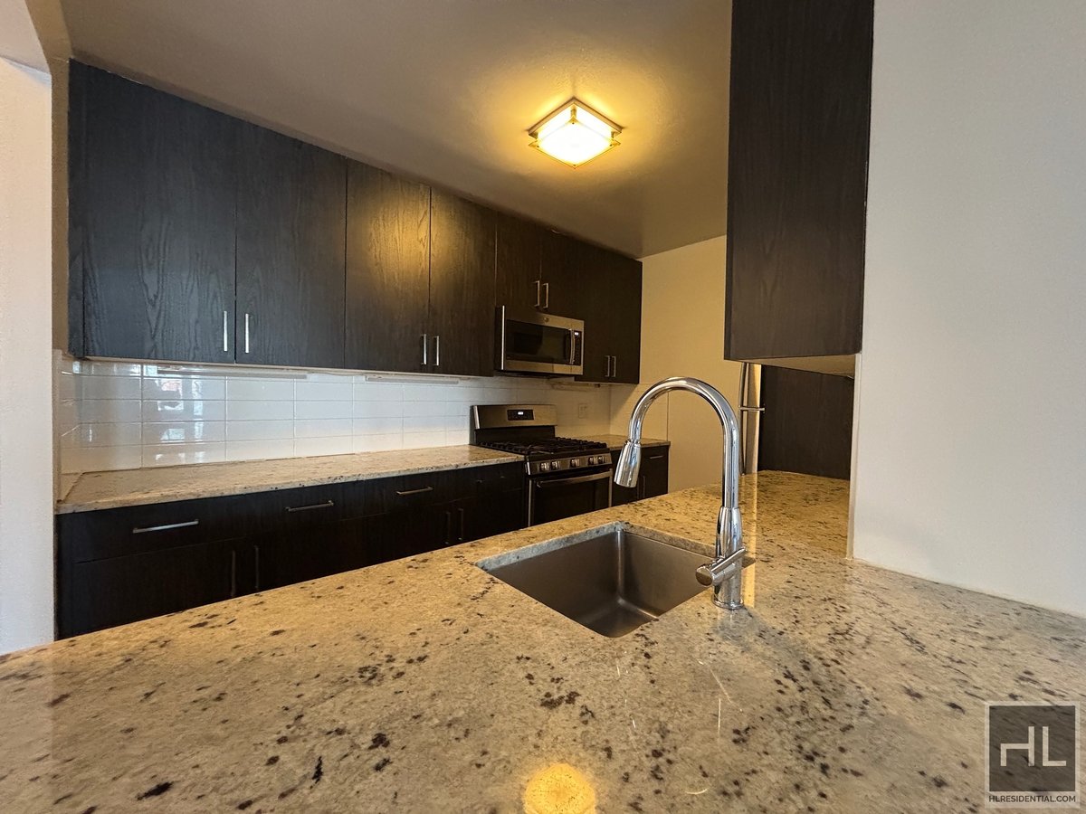 Photo for The Visionaire - 70 Little West Street Condominium in Battery Park City, Manhattan
