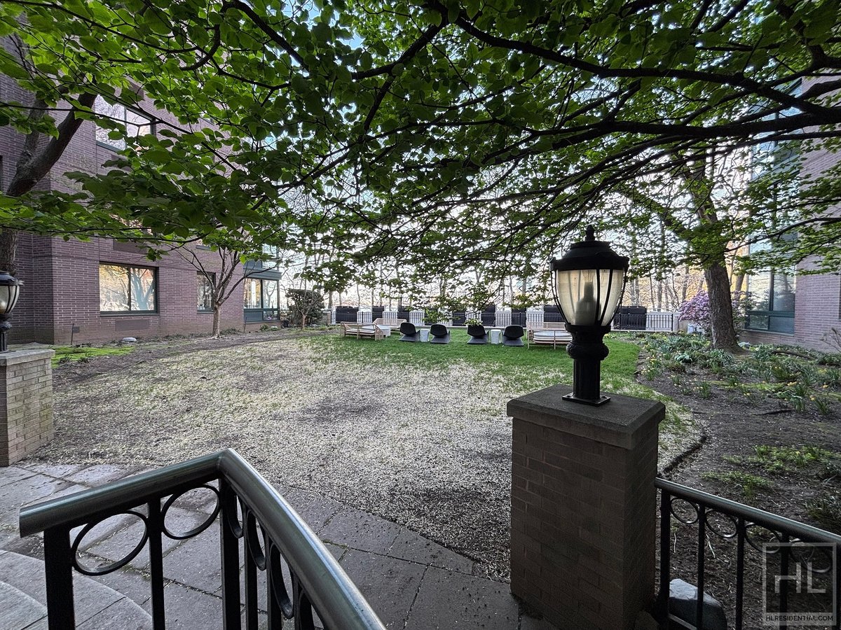 Photo for The Visionaire - 70 Little West Street Condominium in Battery Park City, Manhattan