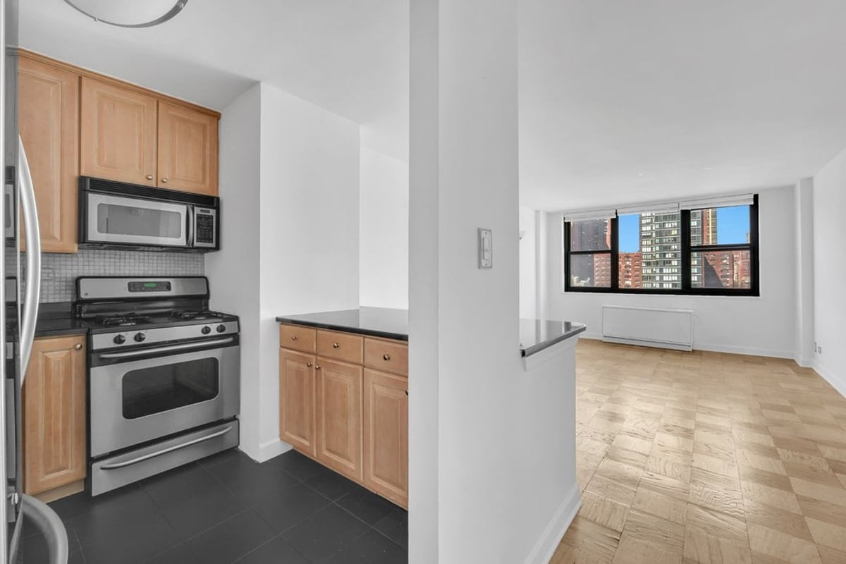 Photo for Plymouth Tower - 340 East 93rd Street Cooperative in Upper East Side, Manhattan