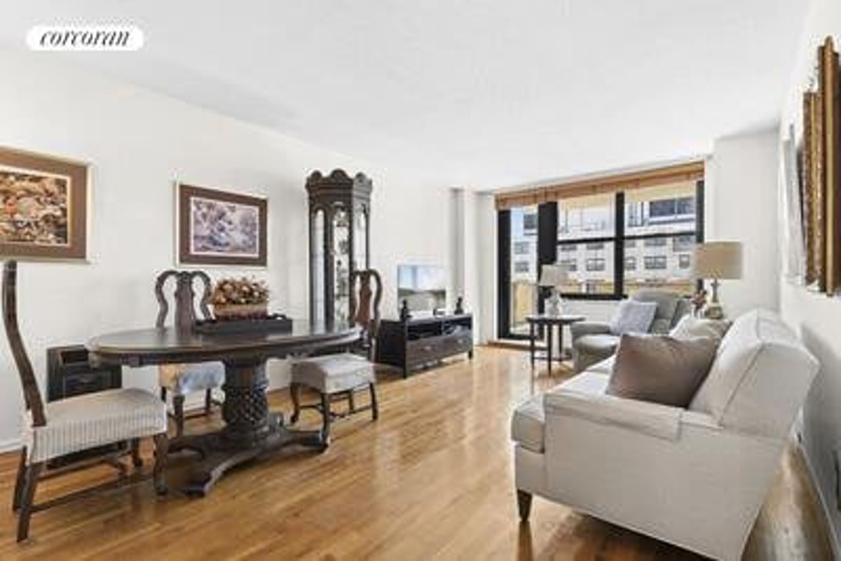 Photo for 565 West End Avenue - 565 West End Avenue Cooperative in Upper West Side, Manhattan