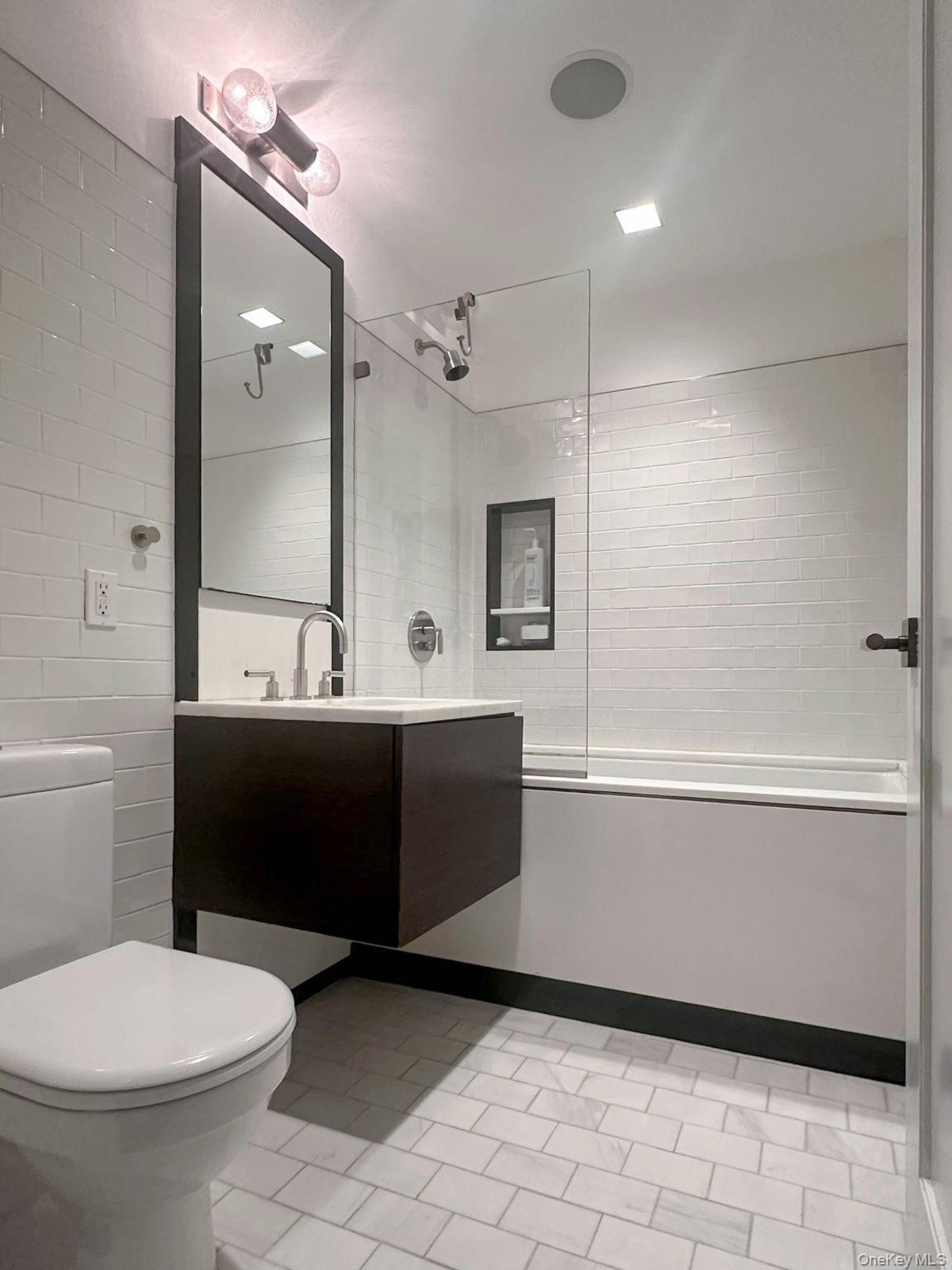 Photo for Twelve Twelve Fifth Avenue - 1212 Fifth Avenue Condominium in Upper East Side, Manhattan