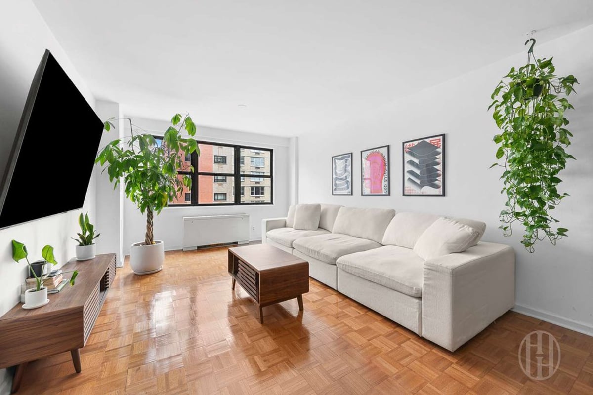 Photo for The Chesapeake House - 201 East 28th Street Cooperative in Kips Bay, Manhattan