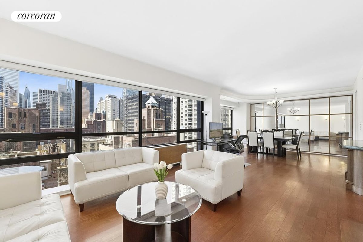 Photo for The St. James's Tower - 415 East 54th Street Condominium in Midtown East, Manhattan