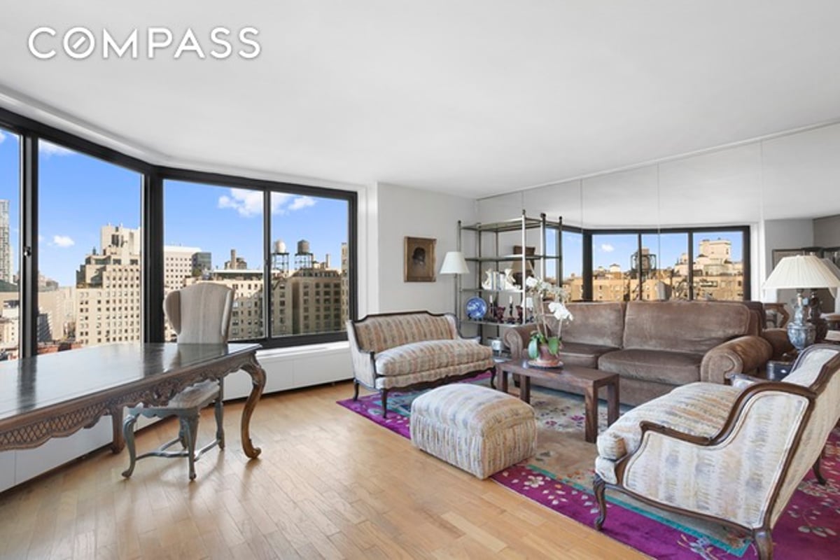 Photo for Carnegie Hill Tower - 40 East 94th Street Condominium in Carnegie Hill, Manhattan