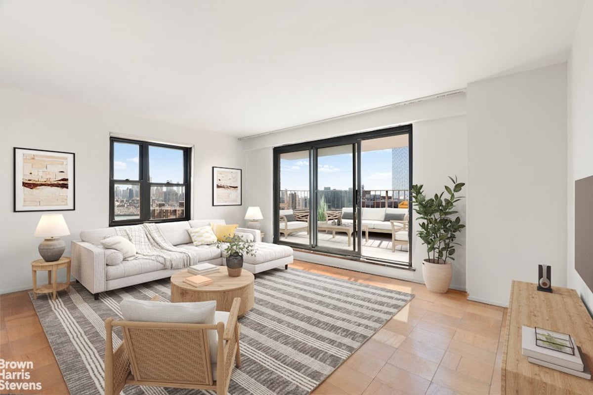 Photo for American Thread Building - 260 West Broadway Condominium in Tribeca, Manhattan