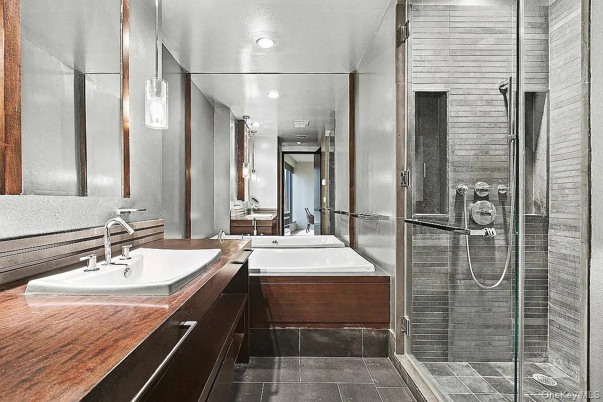 Photo for Setai Wall Street - 40 Broad Street Condominium in Financial District, Manhattan