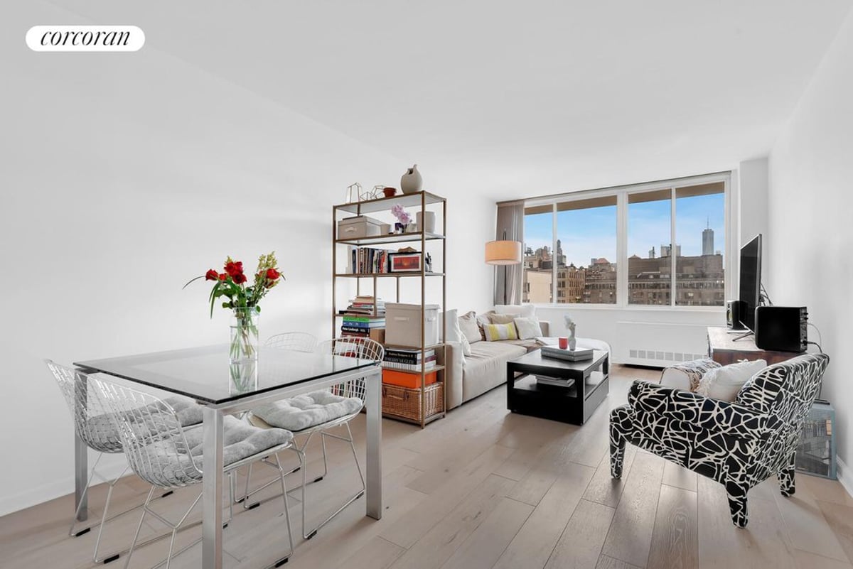 Photo for Grosvenor House - 22 West 15th Street Condominium in Greenwich Village, Manhattan