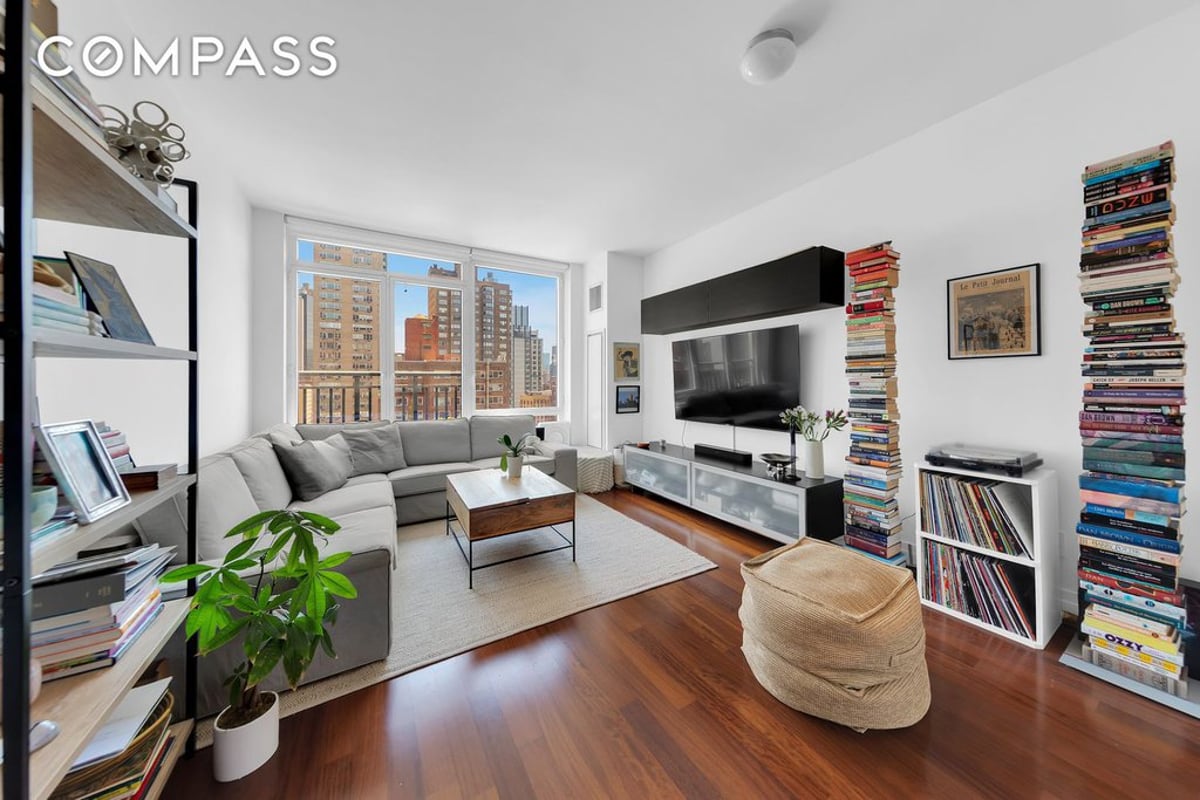 Photo for 45 Park Avenue - 45 Park Avenue Condominium in Murray Hill, Manhattan